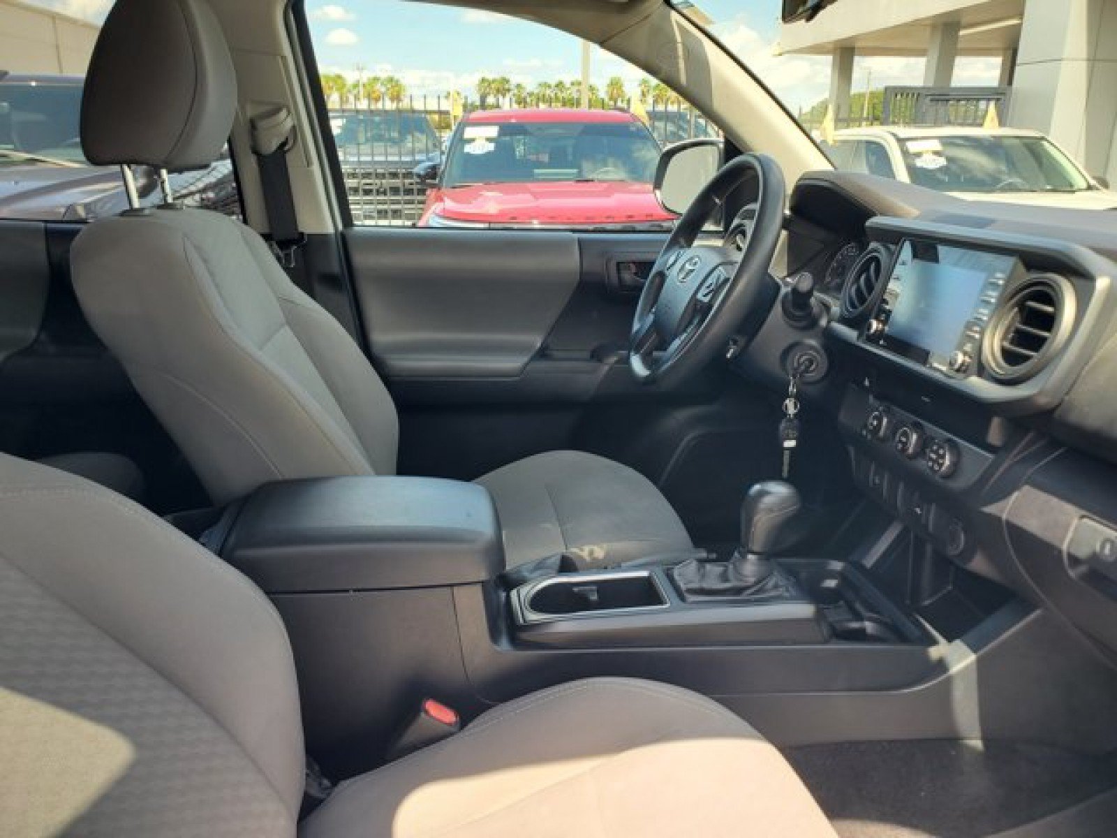 Used 2020 Toyota Tacoma SR w/ SR Convenience Package RWD image 31