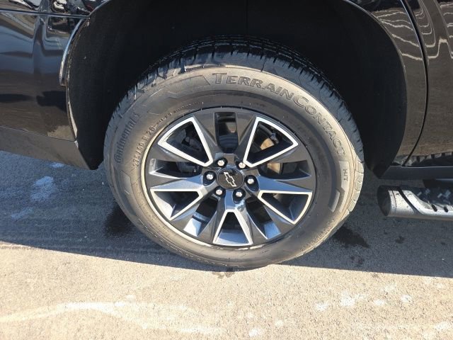 Used 2022 Chevrolet Tahoe Z71 w/ Z71 Off-Road Package image 11