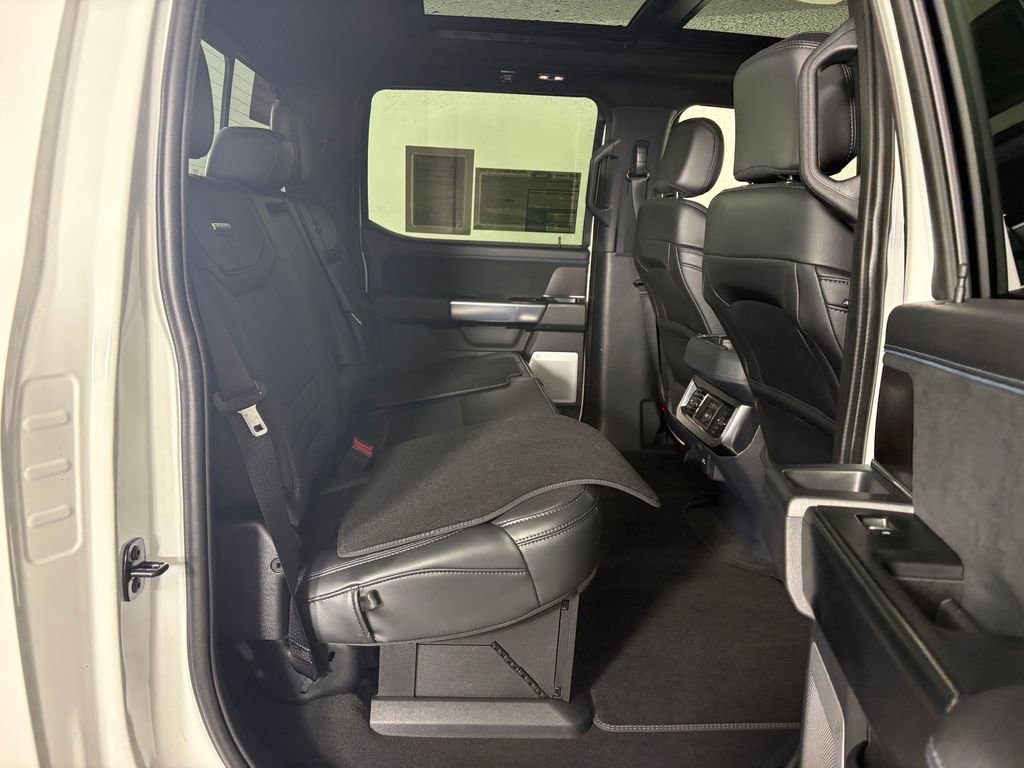 Certified 2026 Ford F450 Platinum w/ FX4 Off-Road Package AWD/4WD image 36
