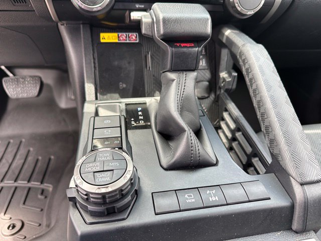 Used 2025 Toyota 4Runner TRD Off-Road Premium AWD/4WD image 22