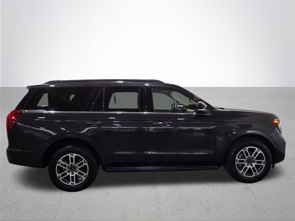 Certified 2025 Ford Expedition Active image 10