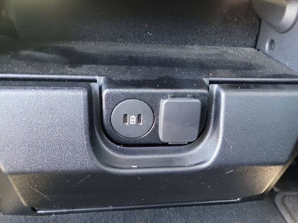 Certified 2025 Ford F250 XLT AWD/4WD image 13