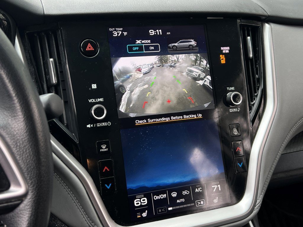 Used 2022 Subaru Outback Premium image 19