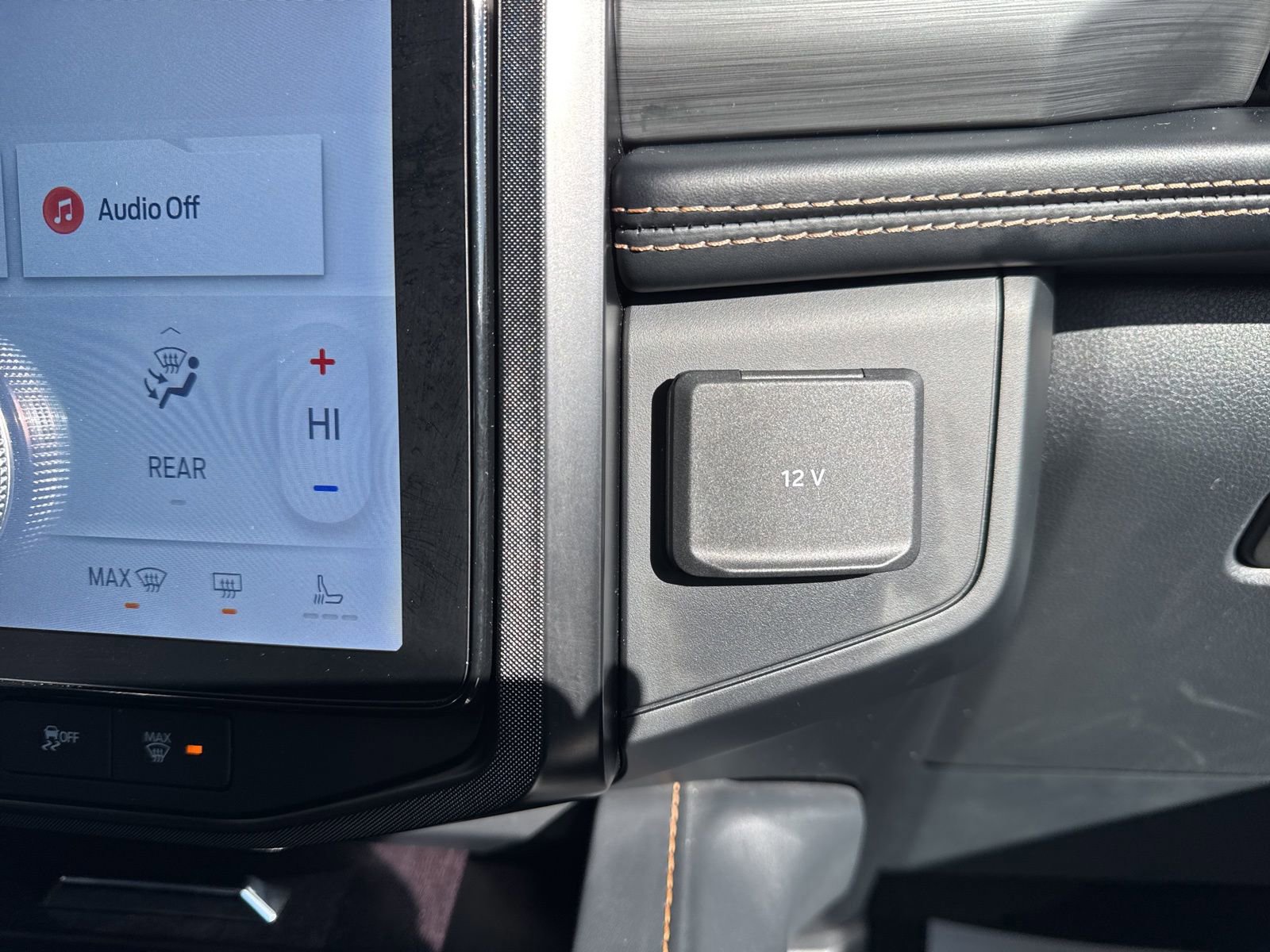 Certified 2023 Ford Expedition Max Platinum image 36