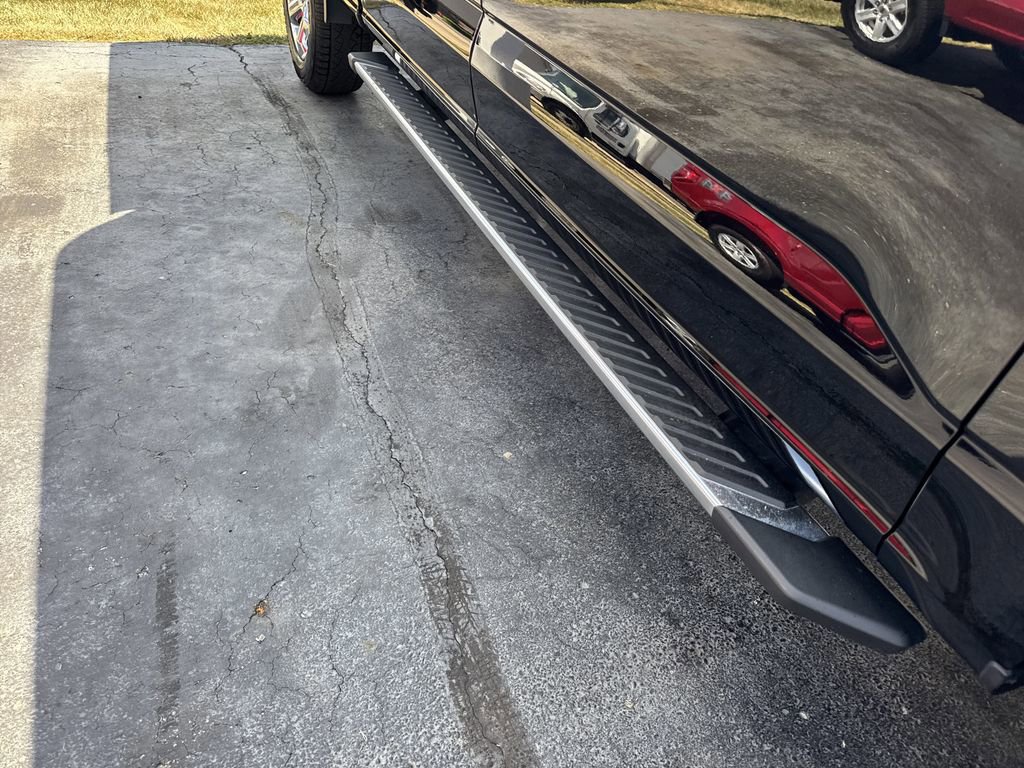 Certified 2023 Ford F150 XLT w/ Equipment Group 302A High image 10