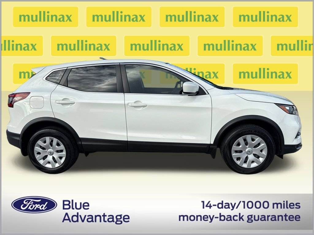 Used 2020 Nissan Rogue Sport S video 2