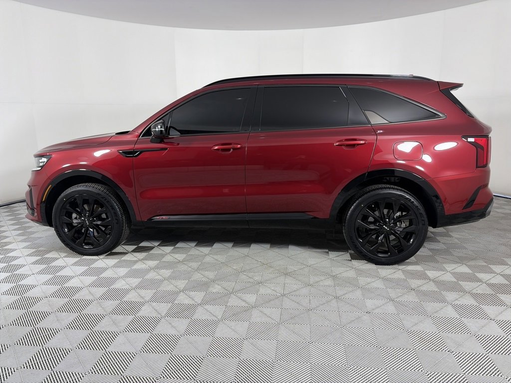 Used 2023 Kia Sorento SX image 2