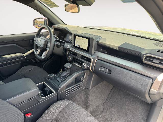 Used 2026 Toyota 4Runner SR5 AWD/4WD image 15