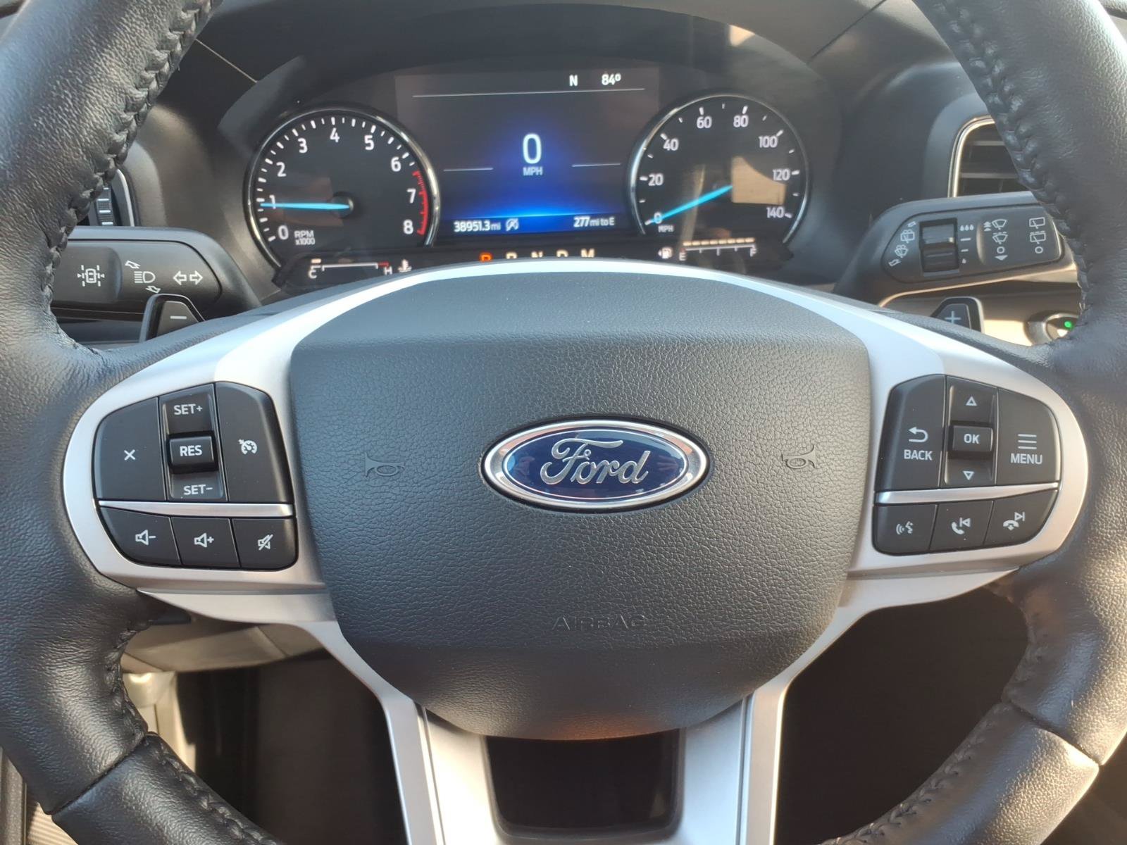 Certified 2021 Ford Explorer XLT w/ Equipment Group 202A AWD/4WD image 18