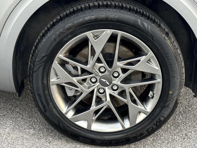 Used 2025 Genesis GV70 2.5T AWD/4WD image 8
