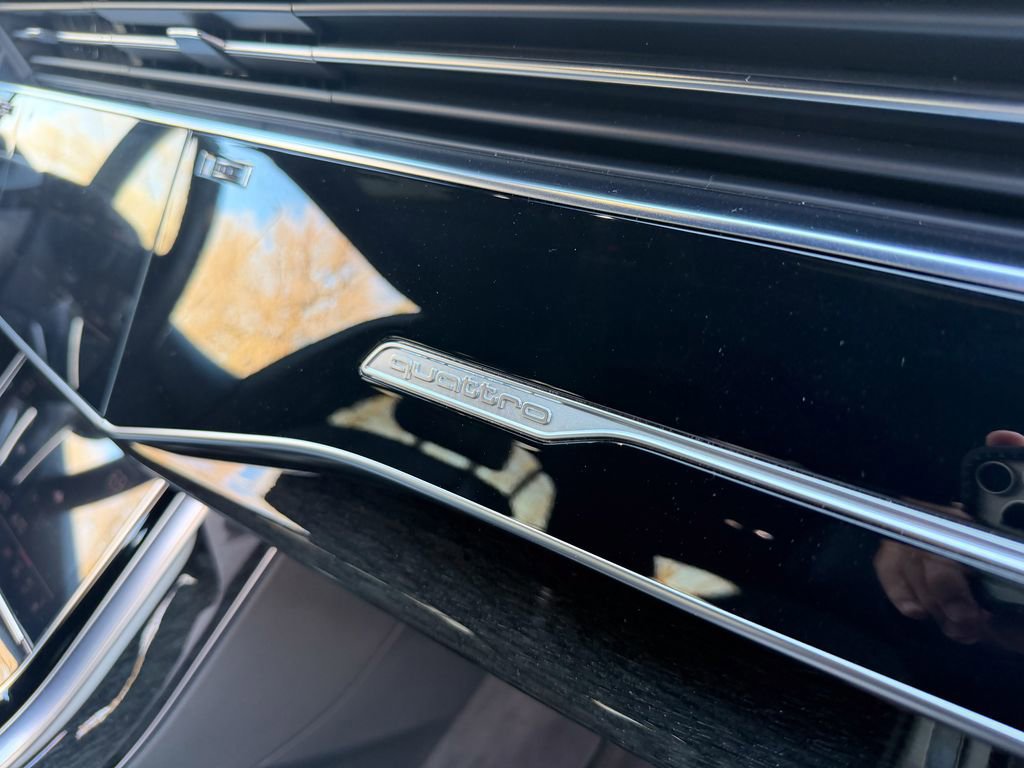 Used 2019 Audi Q8 Prestige w/ Towing Package image 40