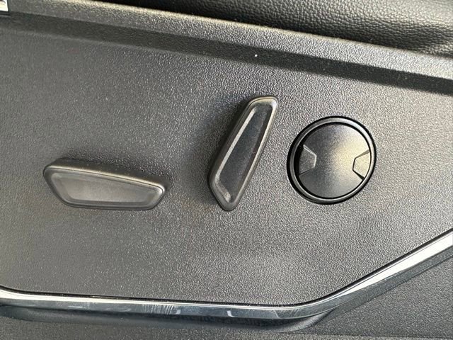 Certified 2023 Ford F250 Lariat w/ Chrome Package image 29