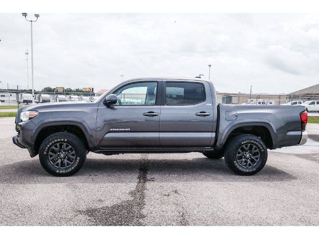Used 2021 Toyota Tacoma SR5 RWD image 2