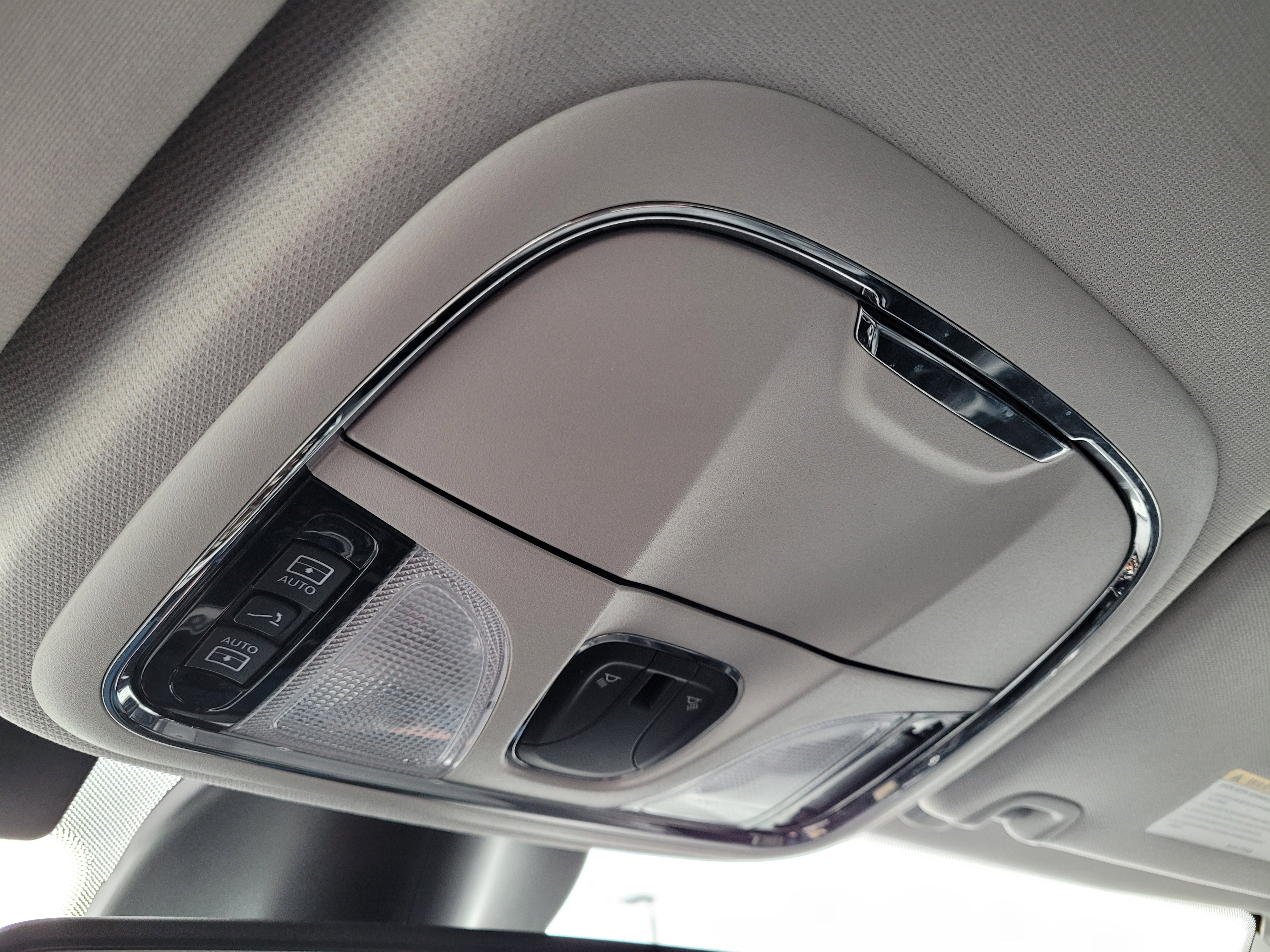 Used 2022 Jeep Cherokee Limited w/ Elite Package image 28