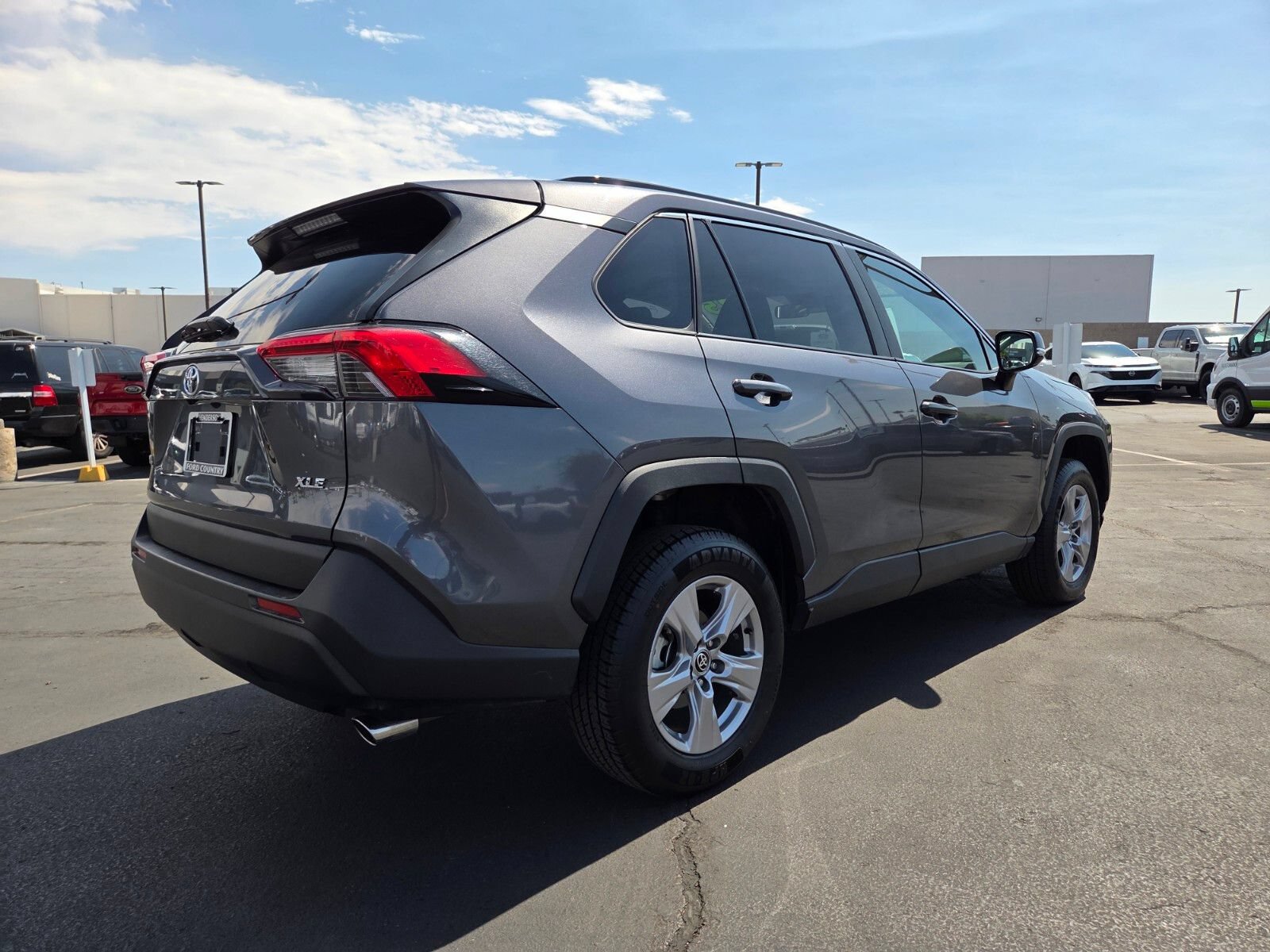 Used 2025 Toyota RAV4 XLE FWD image 6