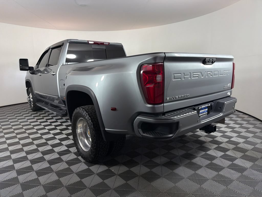 Used 2024 Chevrolet Silverado 3500 High Country AWD/4WD image 5