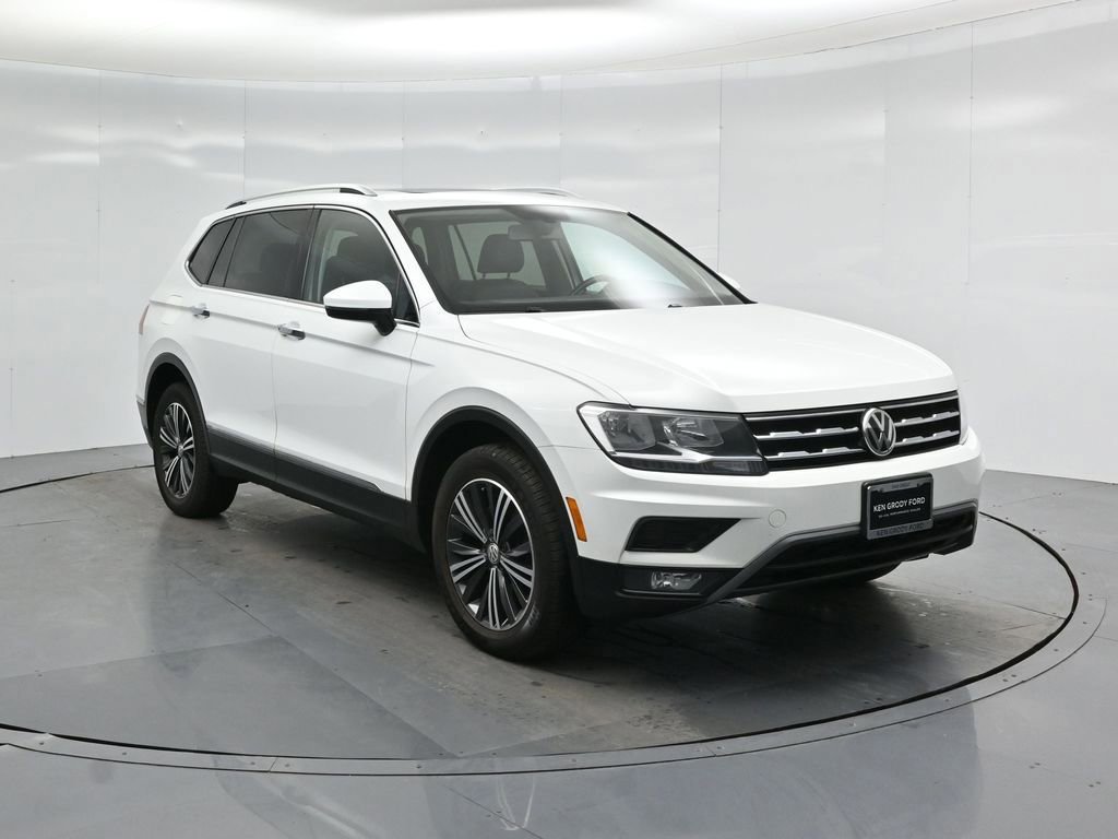 Used 2018 Volkswagen Tiguan SEL w/ 3rd Row Seat Package image 7