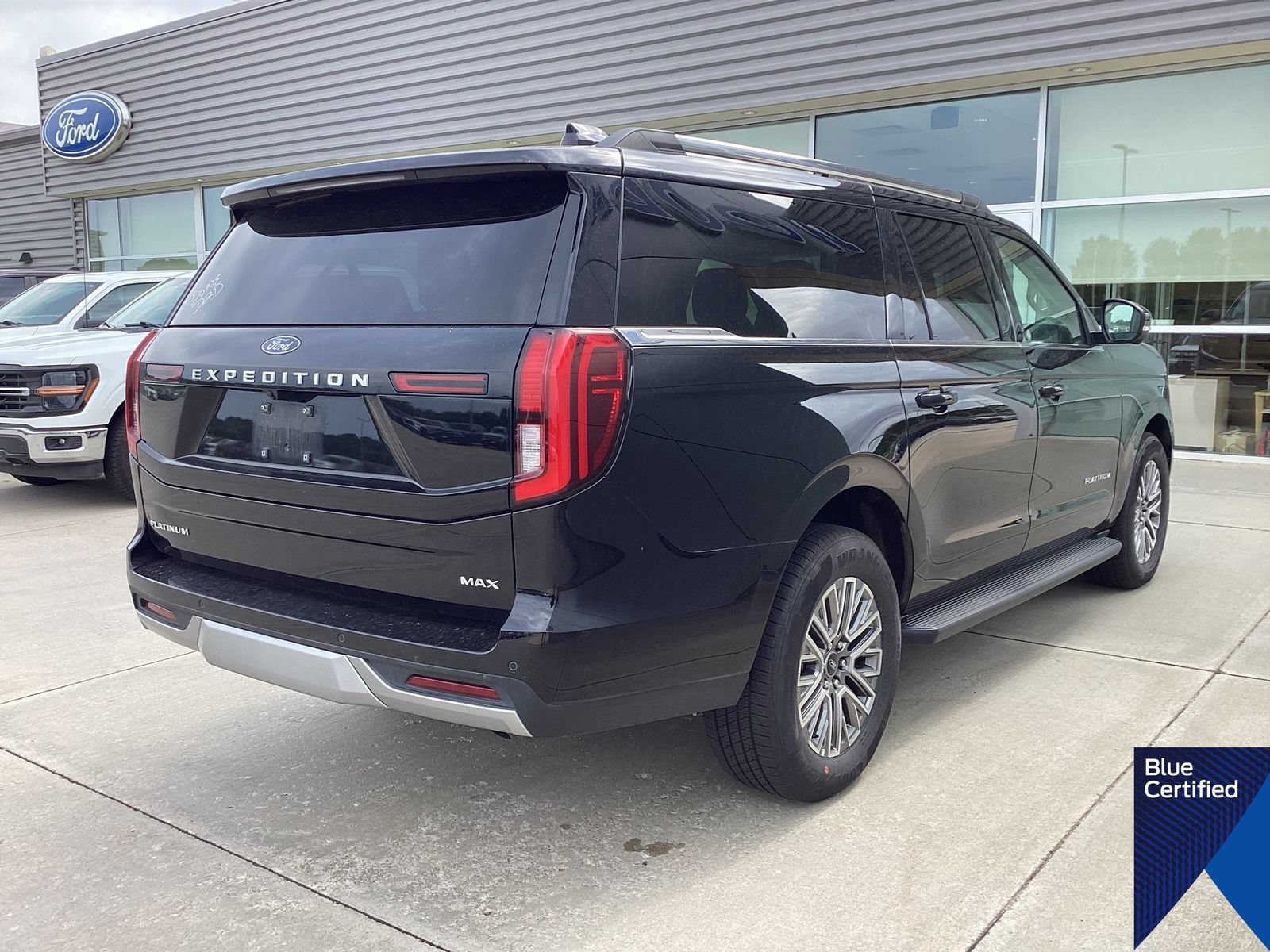 Certified 2026 Ford Expedition Max Platinum AWD/4WD image 3