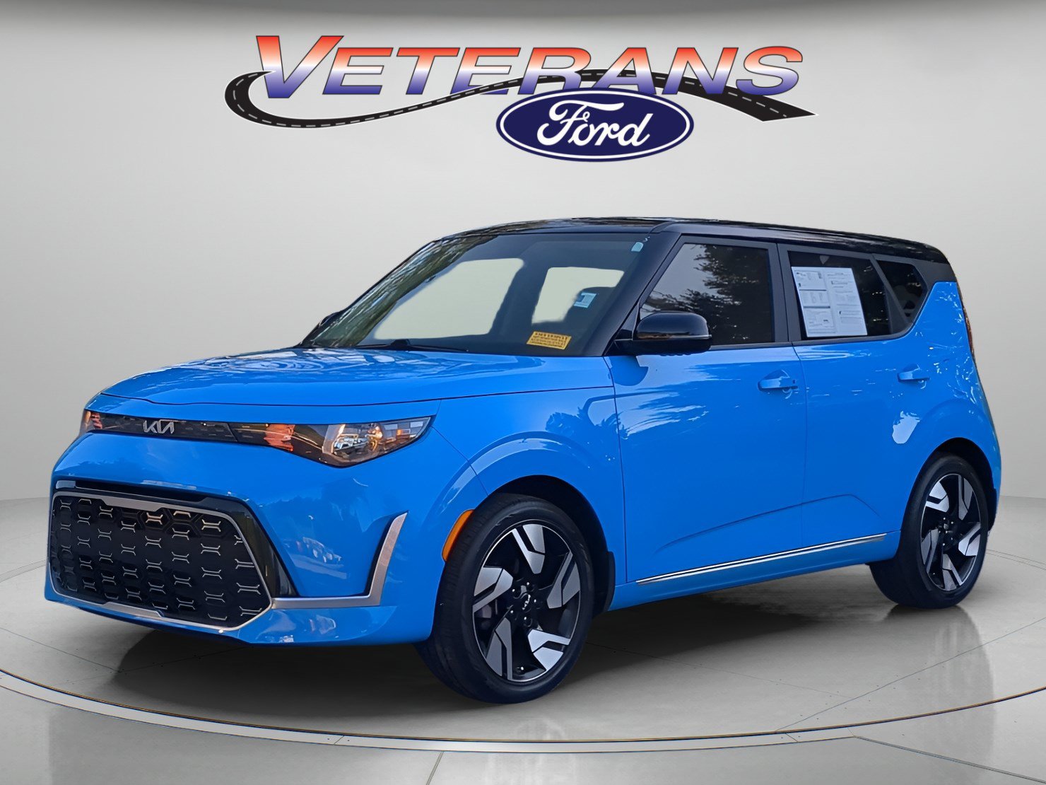 Used 2024 Kia Soul GT-Line FWD image 1