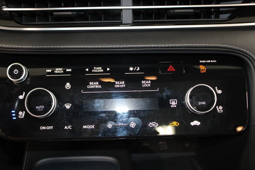 Used 2022 INFINITI QX60 Sensory w/ Cargo Package image 44