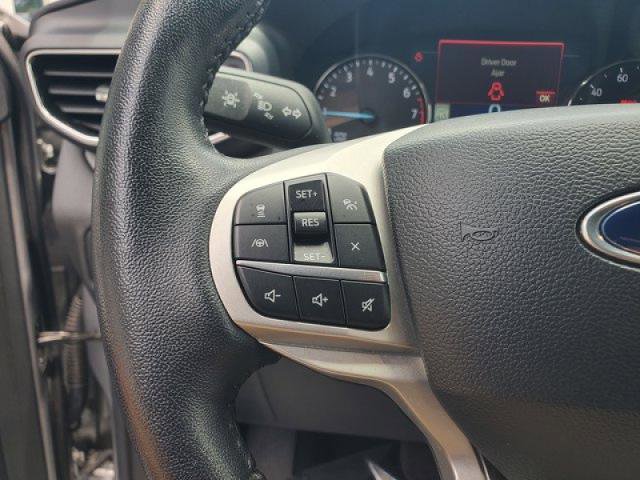 Certified 2023 Ford Explorer XLT w/ Equipment Group 202A RWD image 18