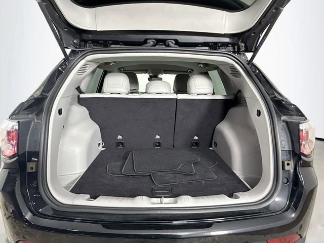 Used 2022 Jeep Compass Latitude image 23