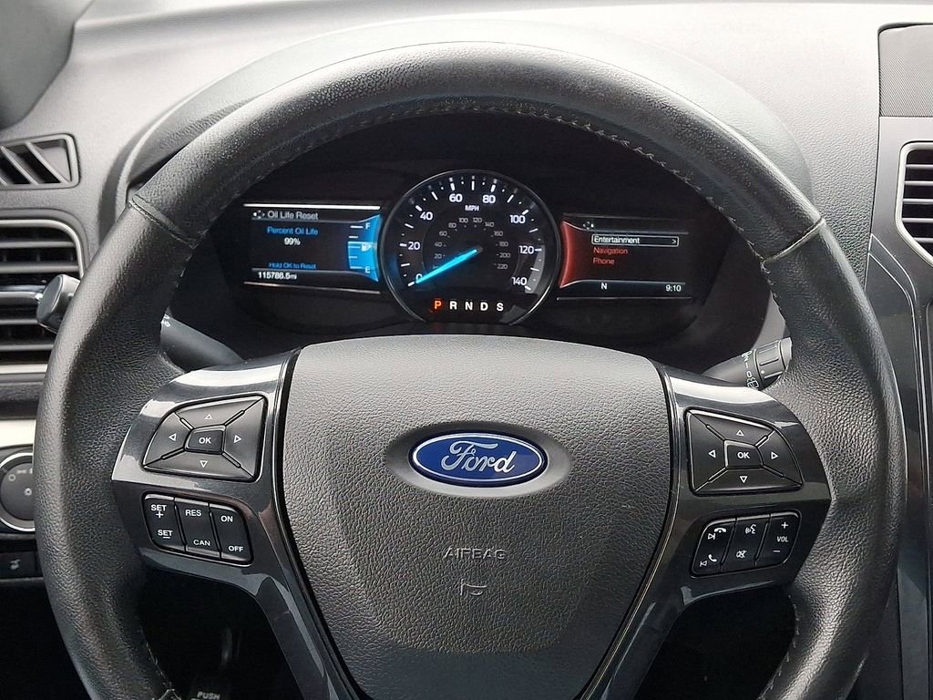 Certified 2018 Ford Explorer XLT w/ Equipment Group 202A AWD/4WD image 22