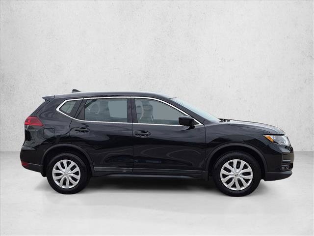 Used 2018 Nissan Rogue S AWD/4WD image 4