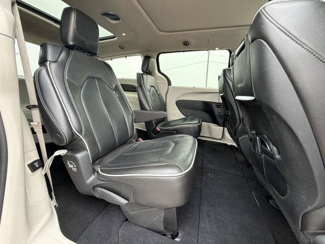 Used 2021 Chrysler Pacifica Limited w/ Uconnect Theater Family Group AWD/4WD image 20