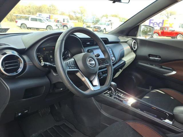 Used 2024 Nissan Kicks SR image 10