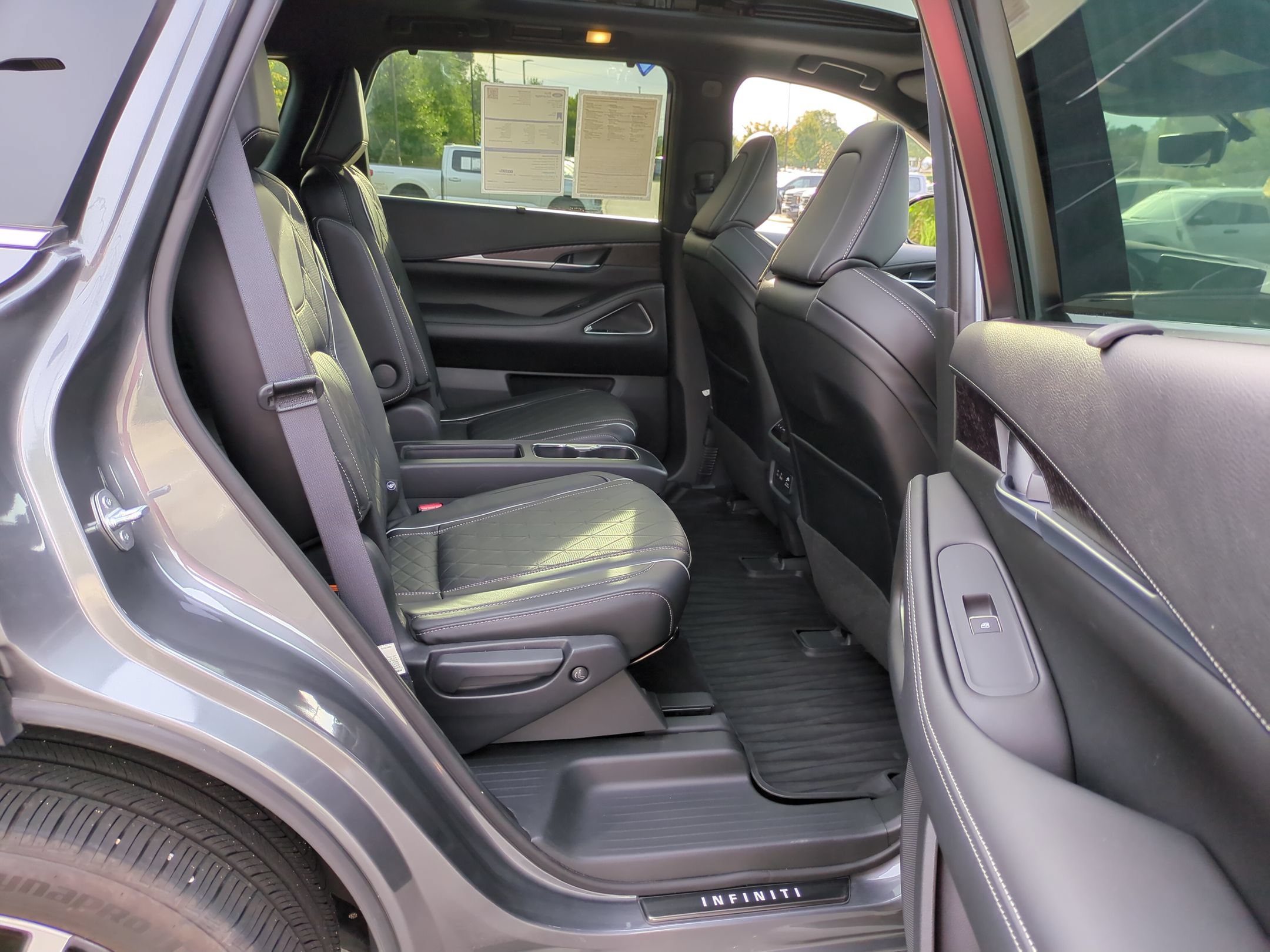 Used 2023 INFINITI QX60 Autograph w/ Cargo Package AWD/4WD image 37