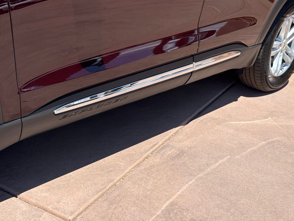 Certified 2022 Ford Explorer XLT RWD image 39