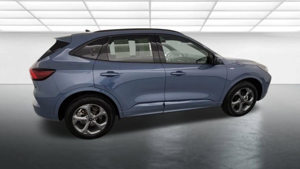 Certified 2023 Ford Escape ST-Line Select w/ Tech Pack #1 image 9