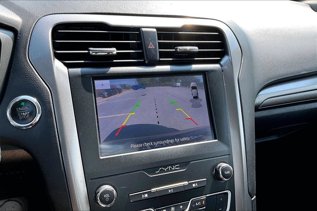 Certified 2020 Ford Fusion SE FWD image 20