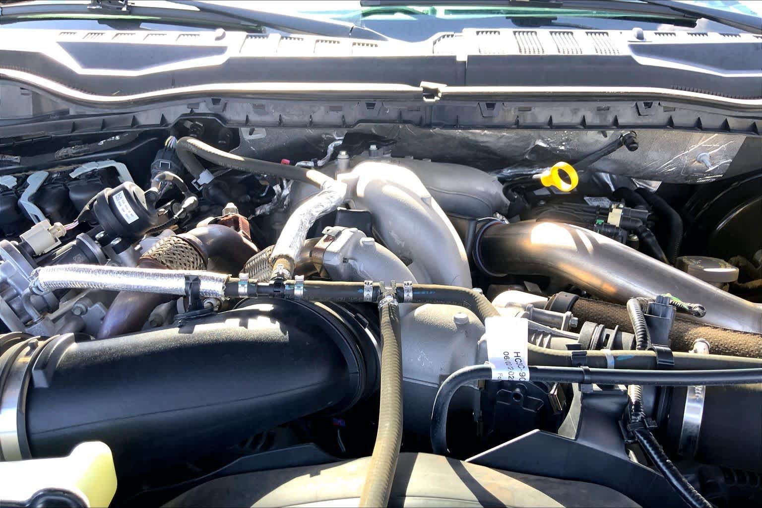 Certified 2020 Ford F350 Platinum AWD/4WD image 31
