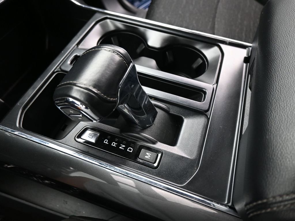 Certified 2022 Ford F150 XLT w/ Equipment Group 302A High image 14