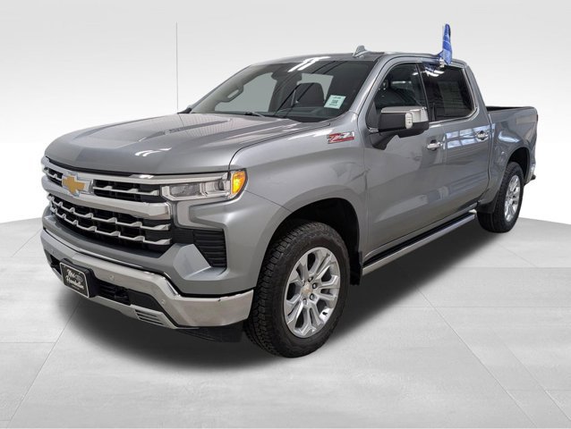 Used 2025 Chevrolet Silverado 1500 LTZ image 5