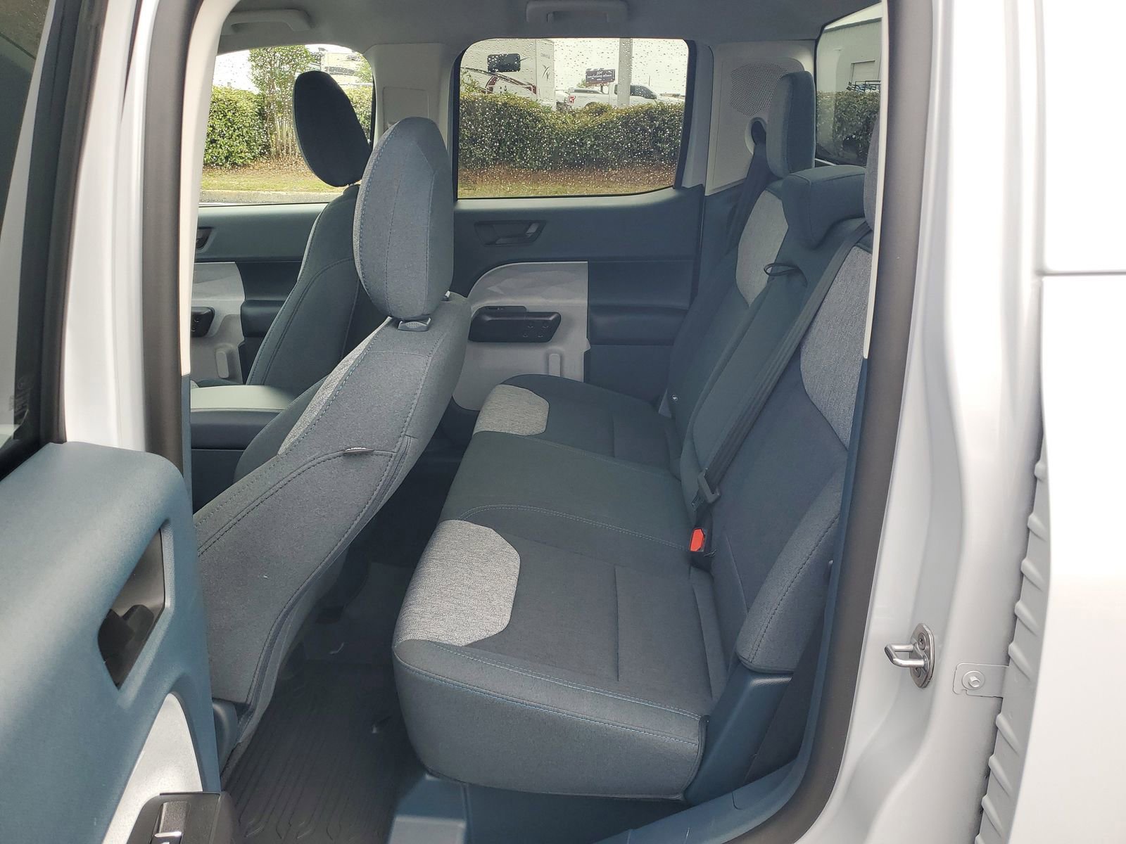 Certified 2025 Ford Maverick XLT w/ Equipment Group 301A AWD/4WD image 9