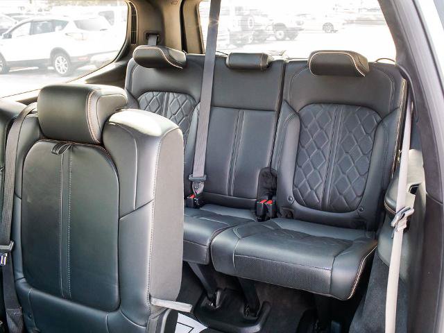 Used 2022 Jeep Grand Wagoneer Series III w/ Rear Seat Video Group 1 AWD/4WD image 19