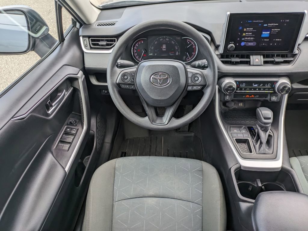 Used 2023 Toyota RAV4 XLE FWD image 17