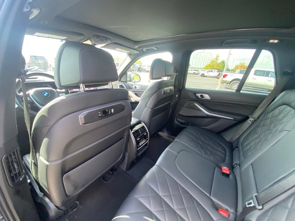 Used 2024 BMW X5 xDrive40i AWD/4WD image 24