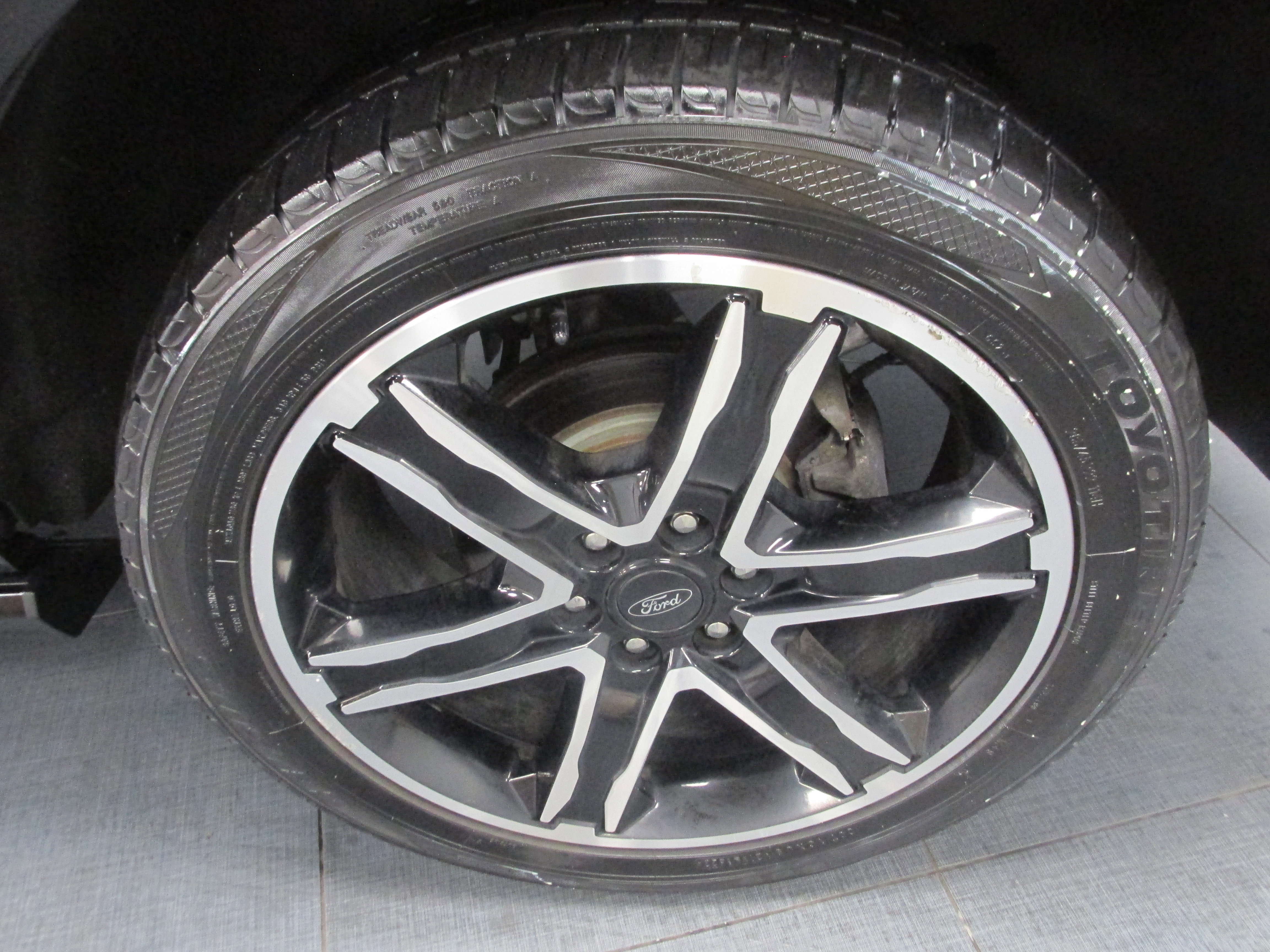 Certified 2020 Ford Expedition Limited w/ Equipment Group 303A image 13