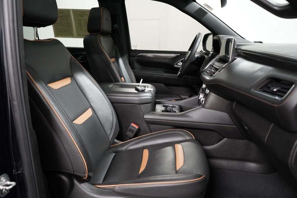 Used 2023 GMC Yukon XL AT4 AWD/4WD image 24