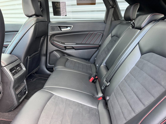 Certified 2024 Ford Edge ST-Line AWD/4WD image 18