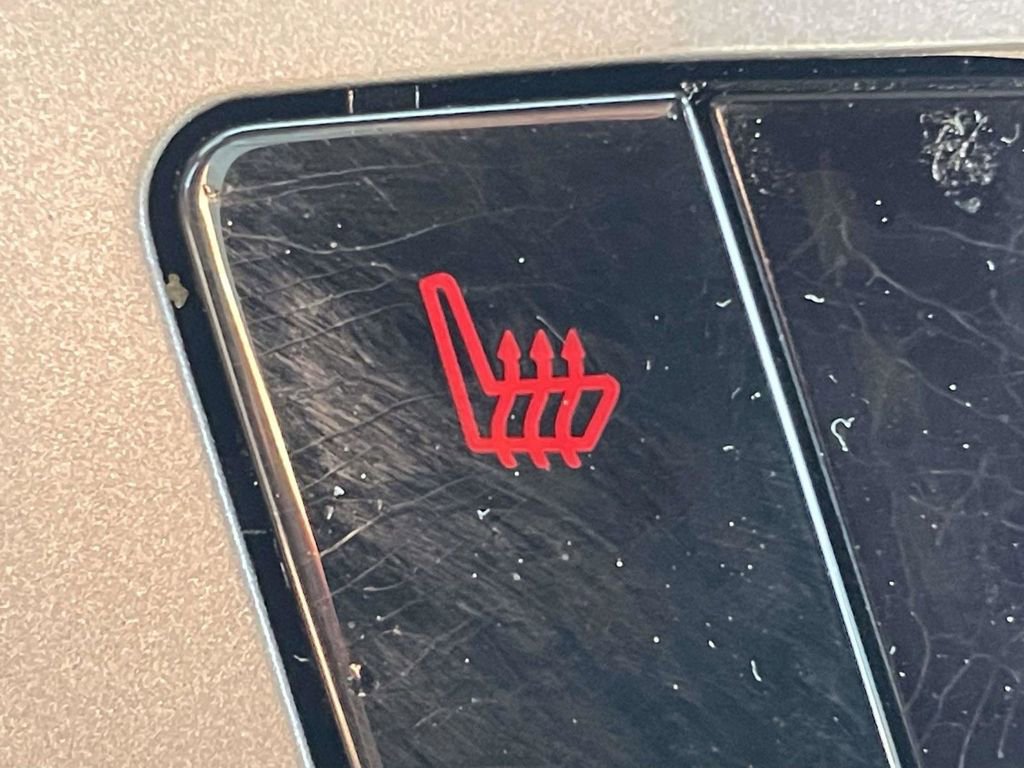 Certified 2024 Ford Explorer XLT image 20