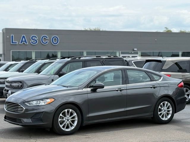 Certified 2020 Ford Fusion SE FWD image 1