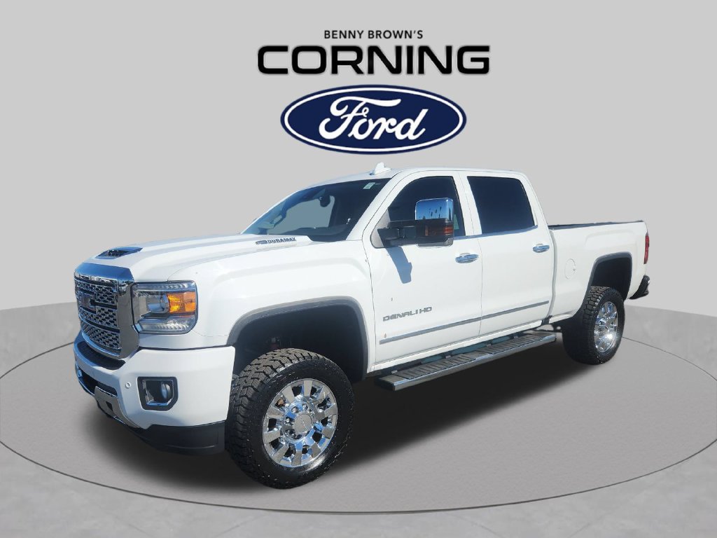 Used 2019 GMC Sierra 2500 Denali w/ Duramax Plus Package AWD/4WD image 1
