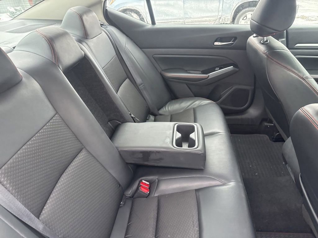 Used 2024 Nissan Altima 2.5 SR image 39