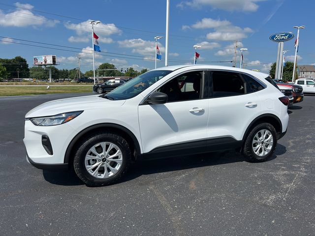 Certified 2023 Ford Escape Active w/ Tech Pack #1 AWD/4WD image 3