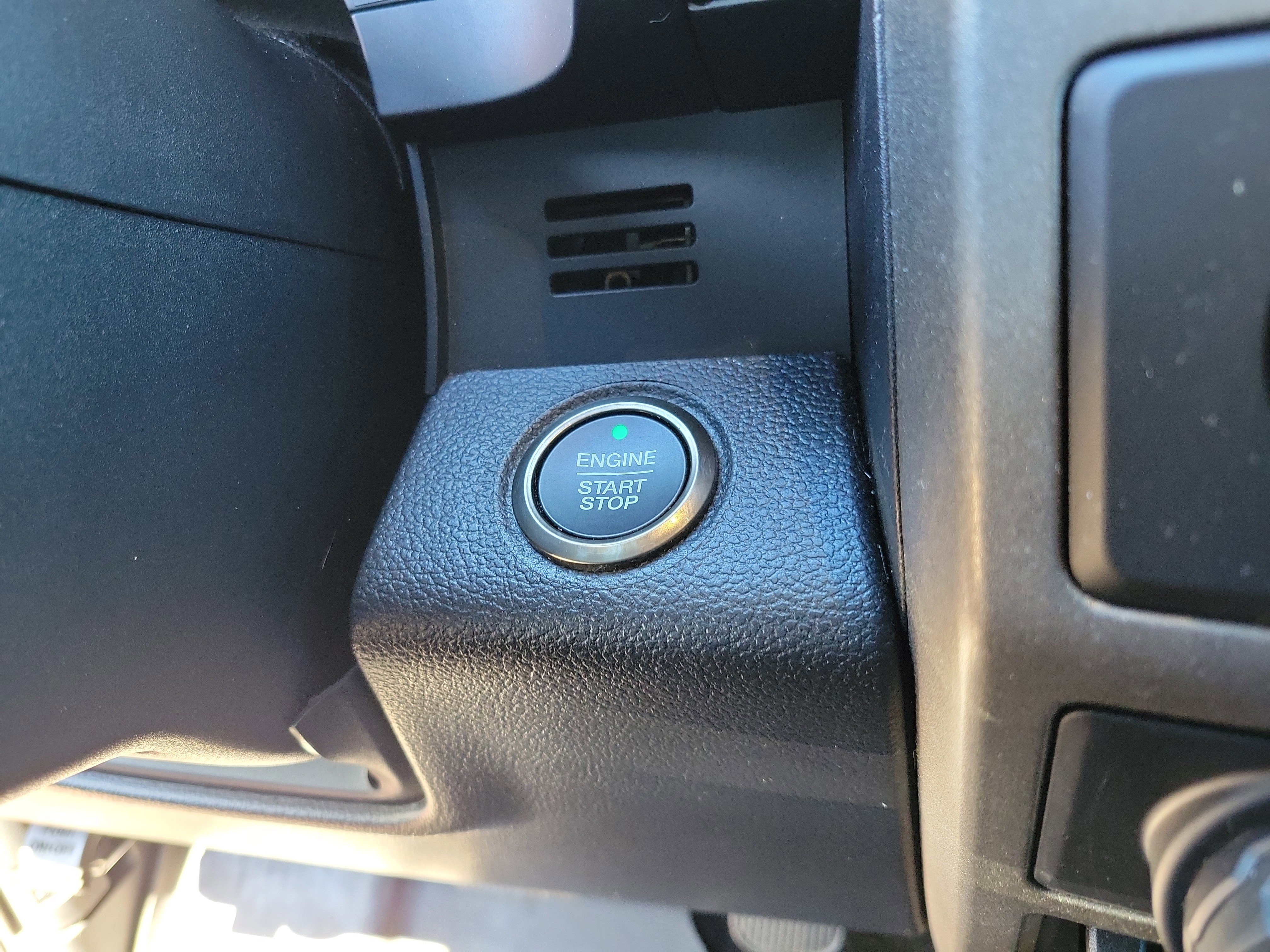 Certified 2018 Ford F150 Raptor w/ Equipment Group 802A Luxury image 16